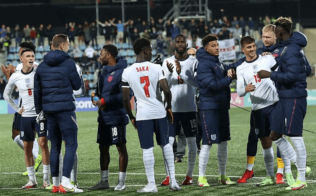 波兰遭遇黑马芬兰，战局激烈