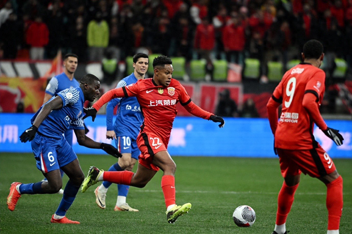 申花主场-击败上港，豪取连胜的简单介绍