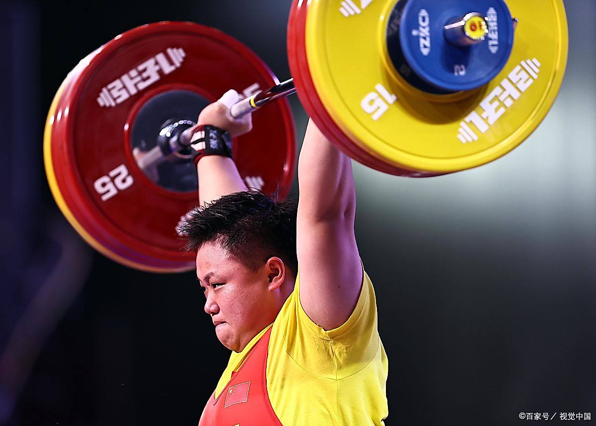 冲鸭!中国运动员奋勇争先努力拼尽全力 冲鸭!中国运动员奋勇争先努力拼尽全力