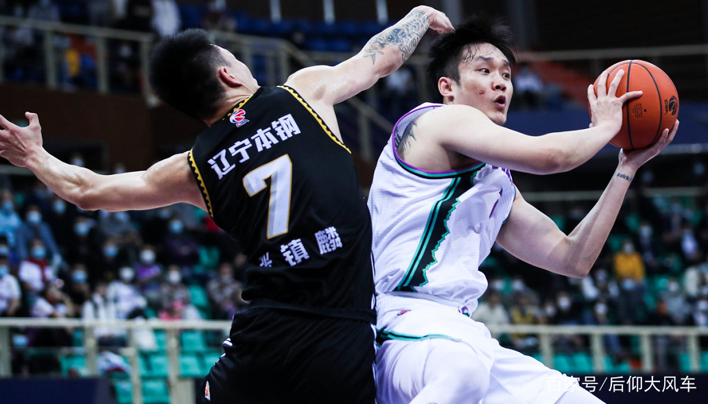 包含都灵主场大胜，积分榜排名稳步上升的词条