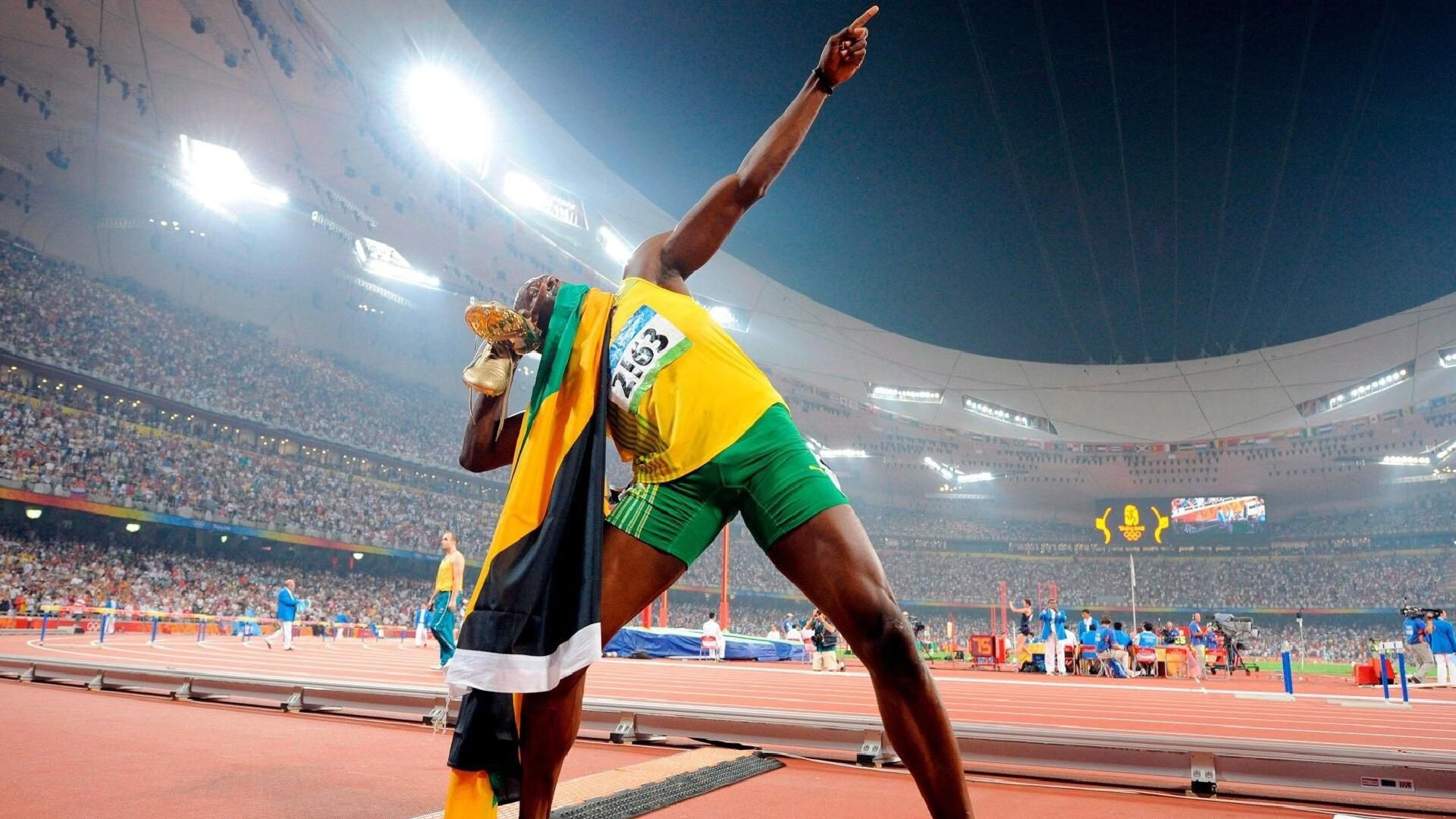 跨界之夜，当本泽马的星光点亮NBA总决赛