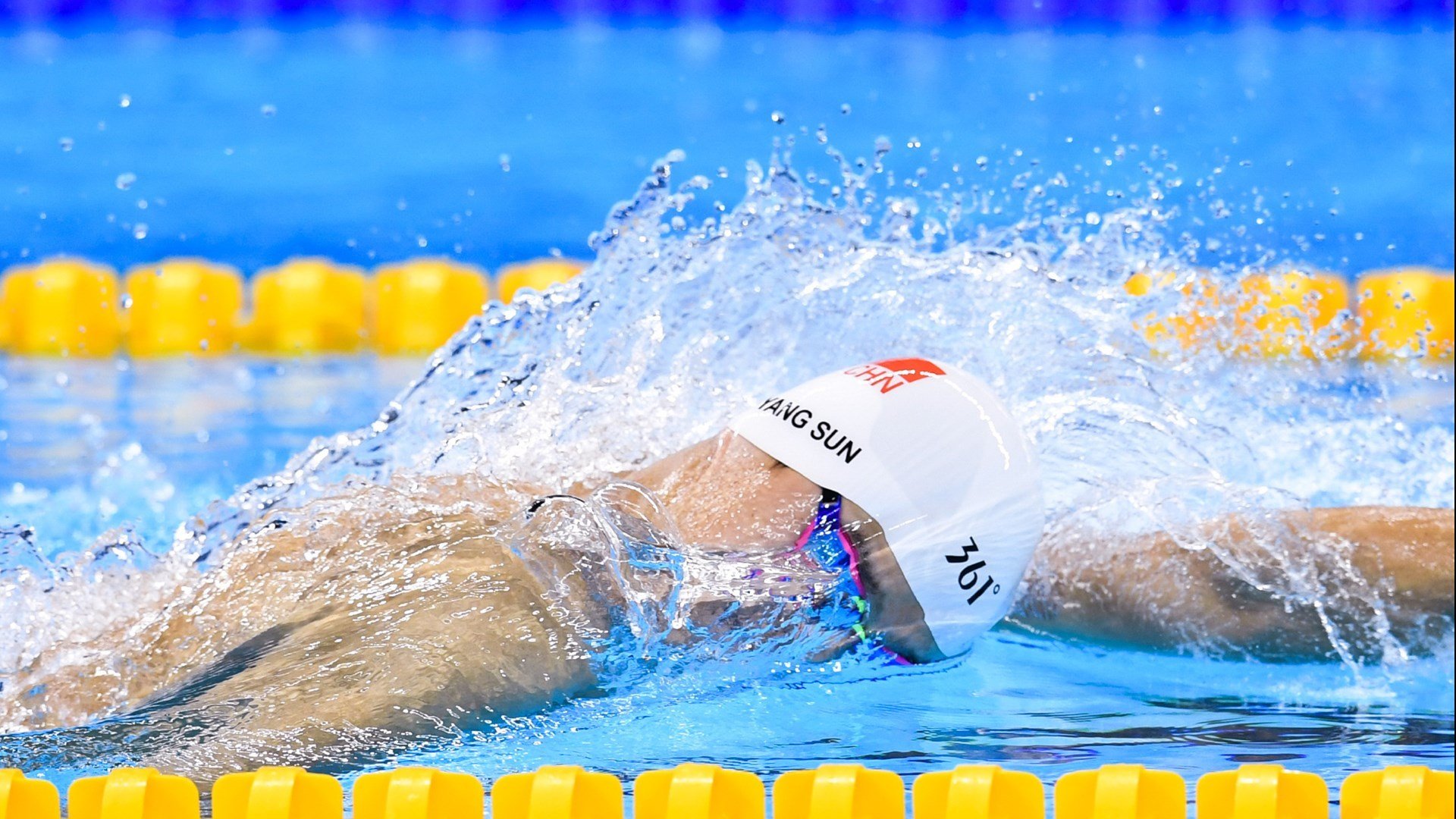 从鹈鹕翻盘活塞到美加墨世界杯，体育精神中的逆转与永恒