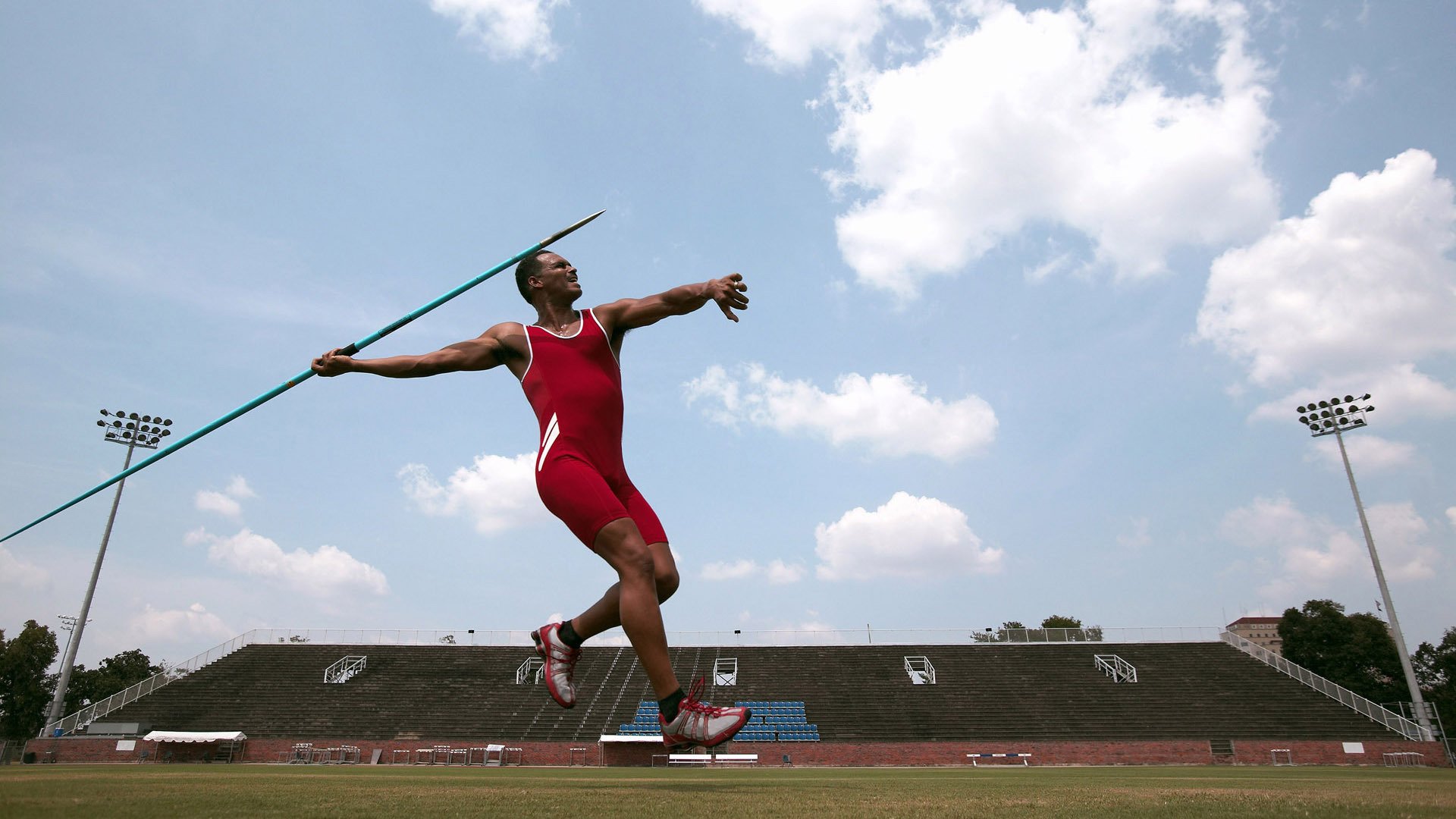 新王登基，拉塞尔统治级表现，威廉姆斯终结红牛时代？